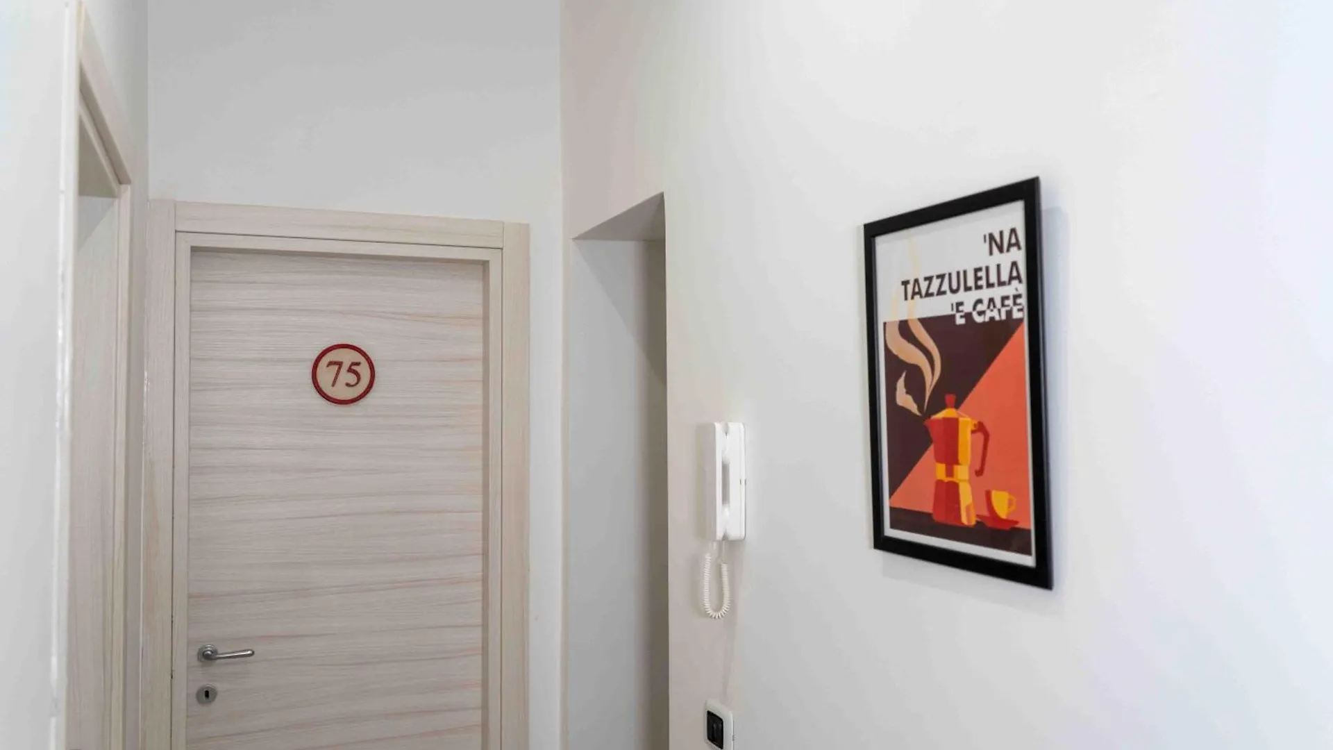 Affittacamere Nalusa Rooms - In Centro A Toledo Napoli Italia