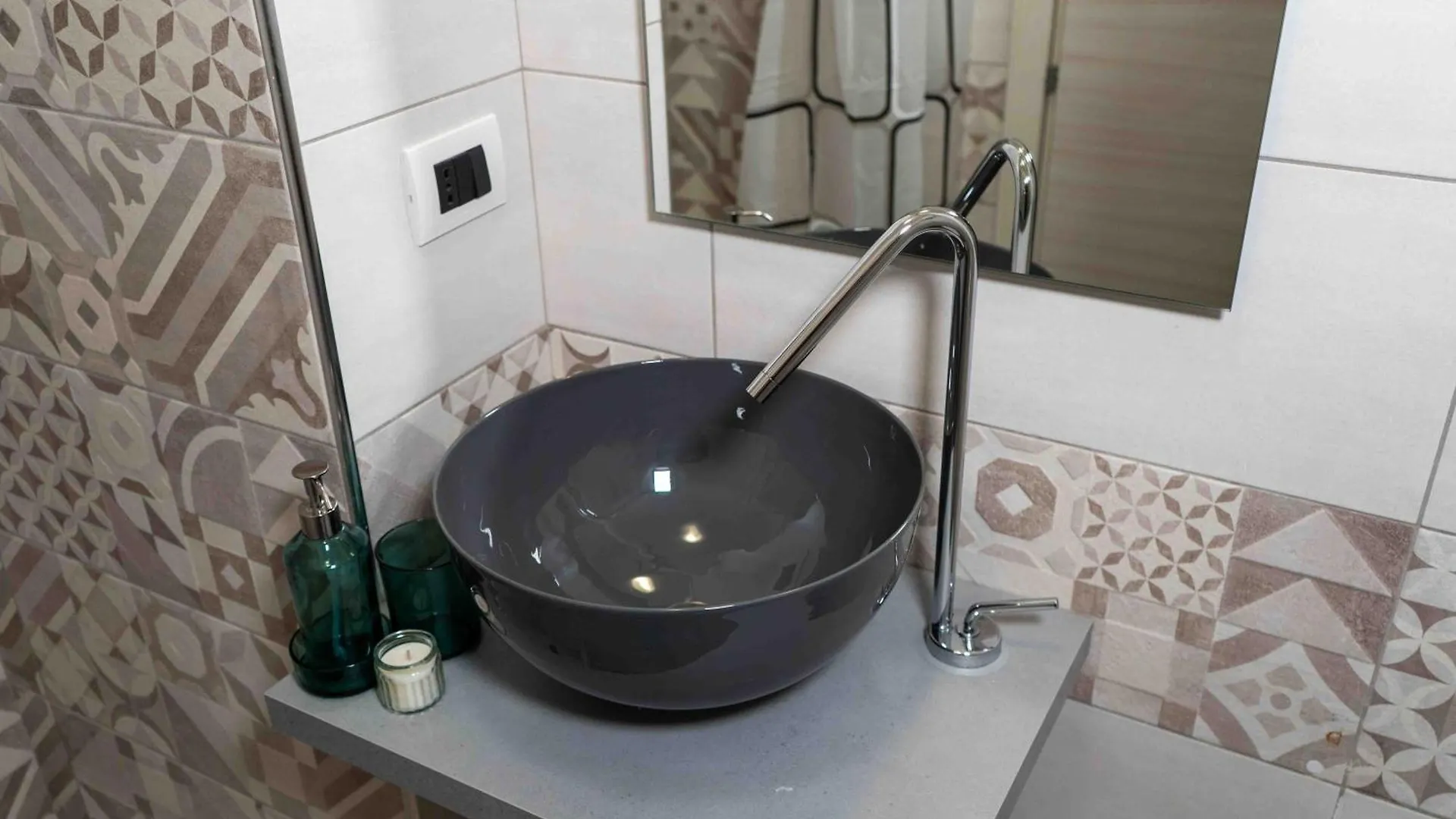 Affittacamere Nalusa Rooms - In Centro A Toledo Napoli